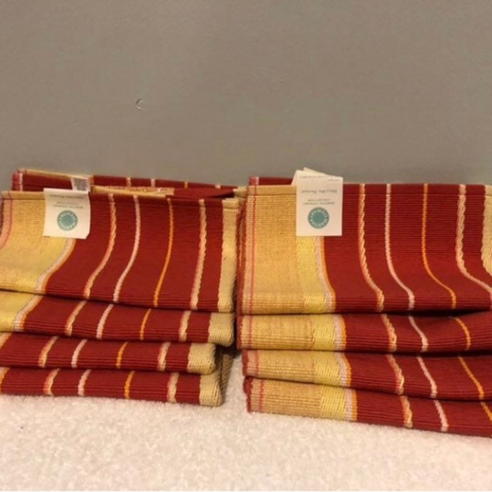 Martha Stewart placemat 13 in x 19 in